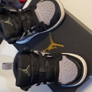 Toddler Jordan 1s Mid